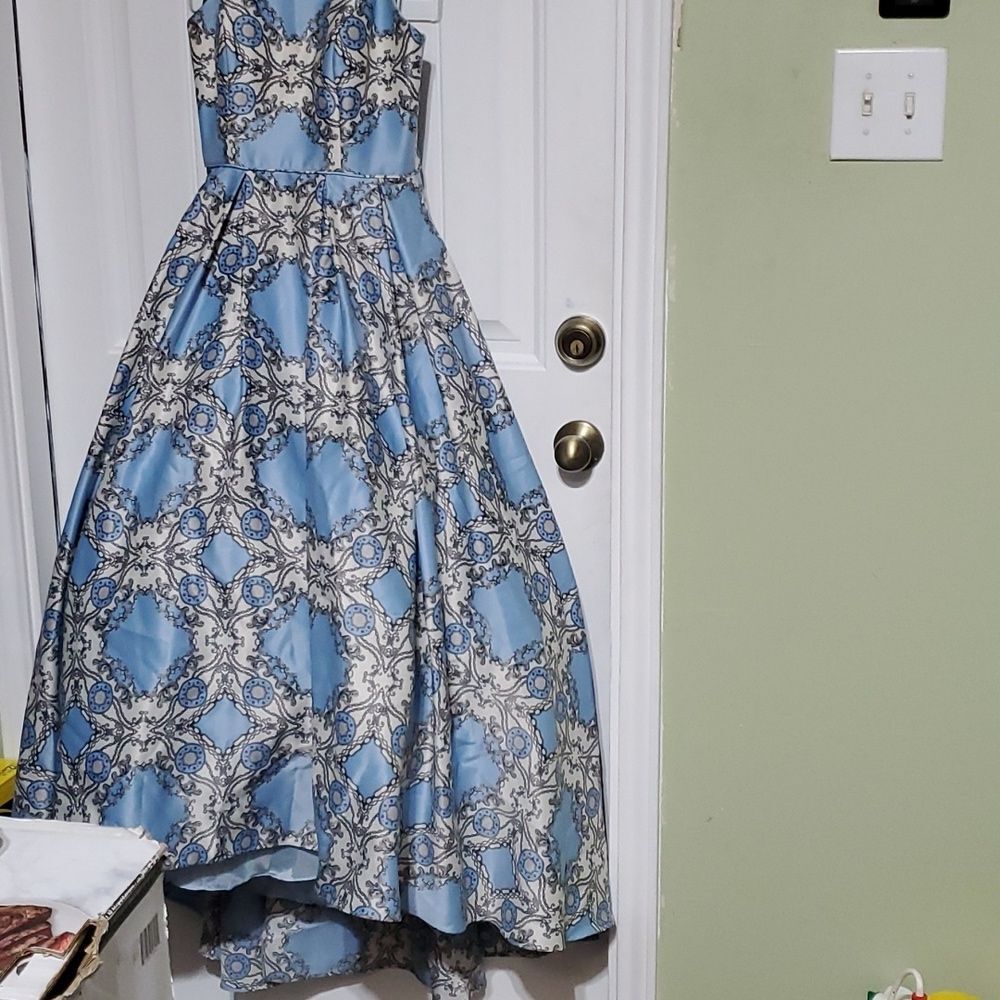 Brooklyn & Bailey Prom Dress Size 0P - Picture 2 of 6